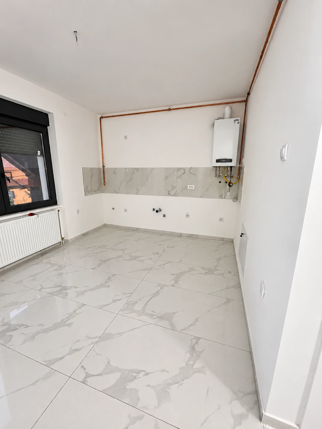 The room before kitchen installation